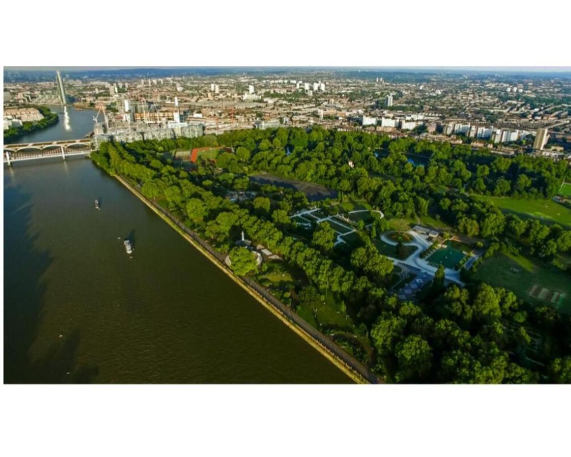 Nine Elms Reach Londra